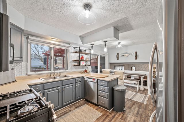 3714 Skyline Drive, Des Moines, IA 50310