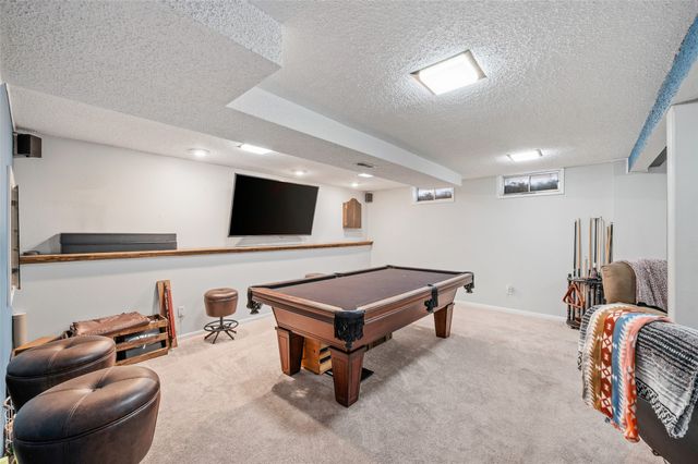 3714 Skyline Drive, Des Moines, IA 50310