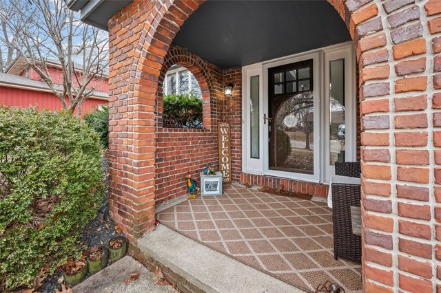 3714 Skyline Drive, Des Moines, IA 50310