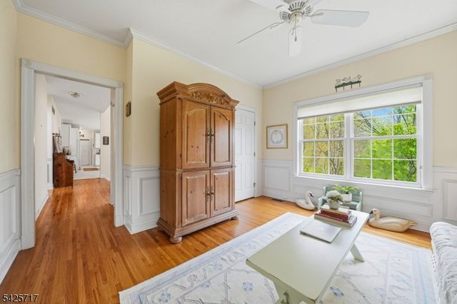 6 Wolfe Run Ct, Washington Twp., NJ 07853