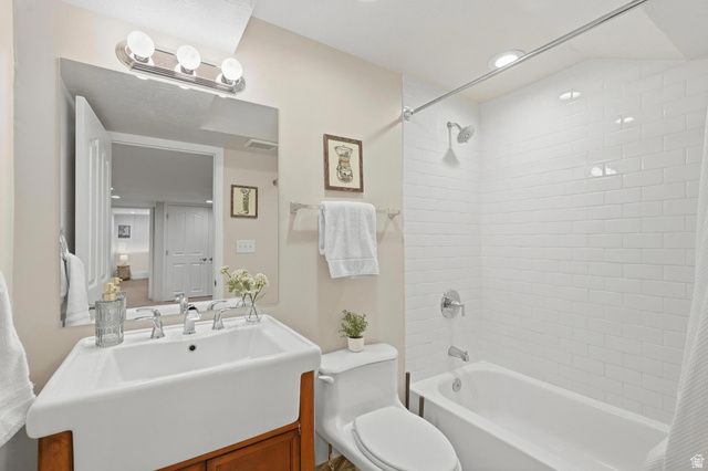 3927 S 3075 E, Holladay, UT 84124