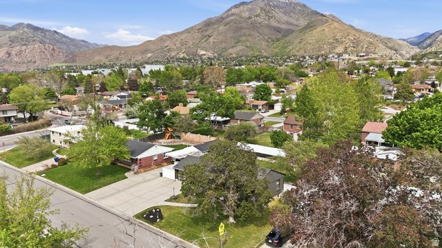3927 S 3075 E, Holladay, UT 84124