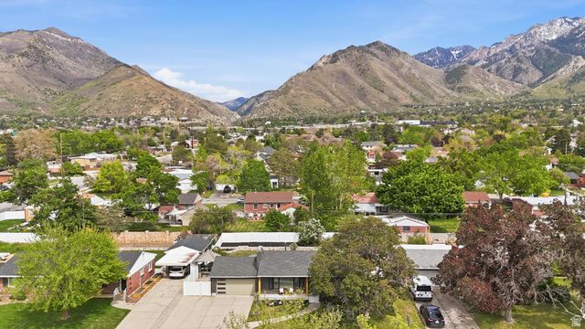 3927 S 3075 E, Holladay, UT 84124
