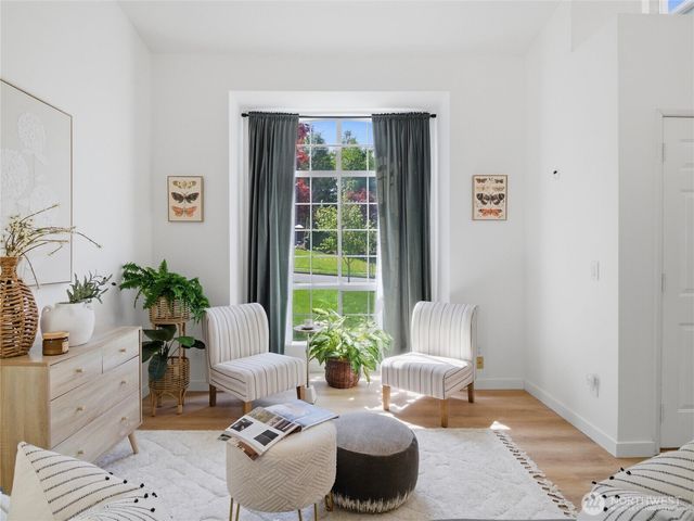 3803 Crystal Ridge Drive SE, Puyallup, WA 98372
