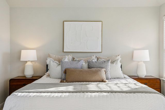 208 Royal Palm WAY, Leander, TX 78641