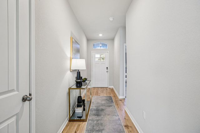 208 Royal Palm WAY, Leander, TX 78641