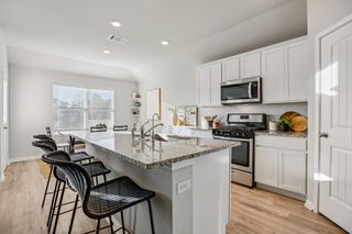 208 Royal Palm WAY, Leander, TX 78641