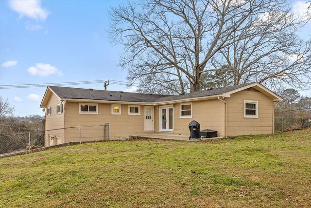 268 Lawrence Drive, Rossville, GA 30741