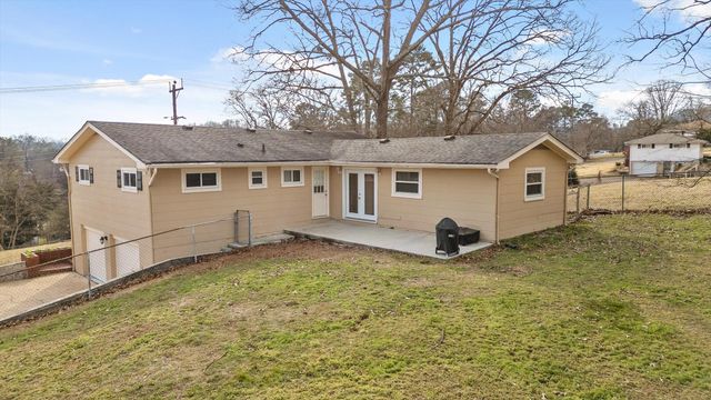 268 Lawrence Drive, Rossville, GA 30741