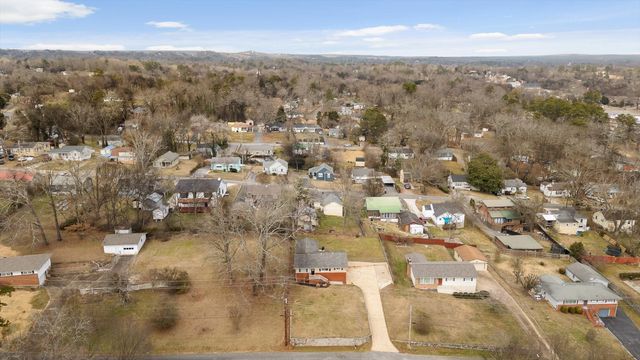 268 Lawrence Drive, Rossville, GA 30741