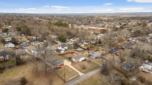 268 Lawrence Drive, Rossville, GA 30741