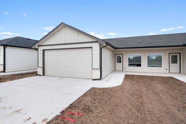 841 S Wybern St, Valley Center, KS 67147
