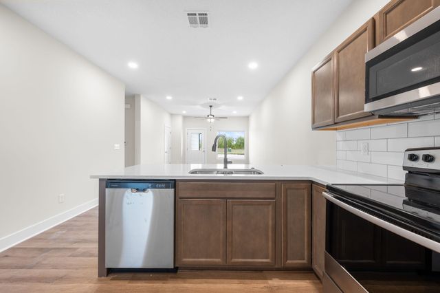 841 S Wybern St, Valley Center, KS 67147