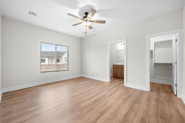 841 S Wybern St, Valley Center, KS 67147