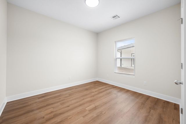 841 S Wybern St, Valley Center, KS 67147