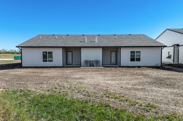841 S Wybern St, Valley Center, KS 67147