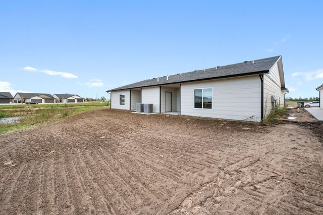 841 S Wybern St, Valley Center, KS 67147