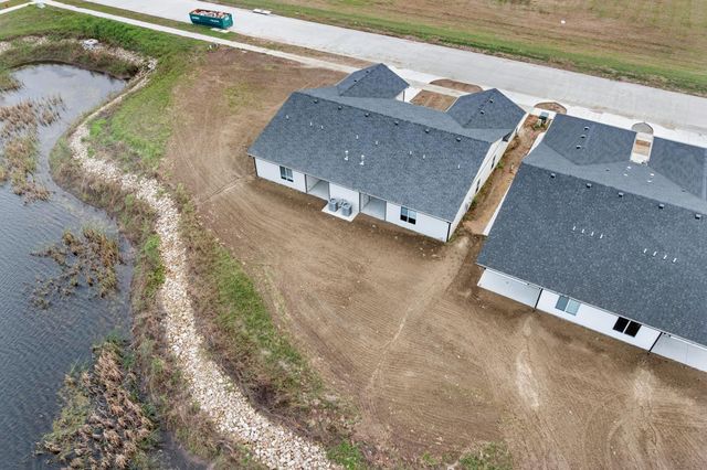 841 S Wybern St, Valley Center, KS 67147
