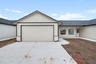 841 S Wybern St, Valley Center, KS 67147