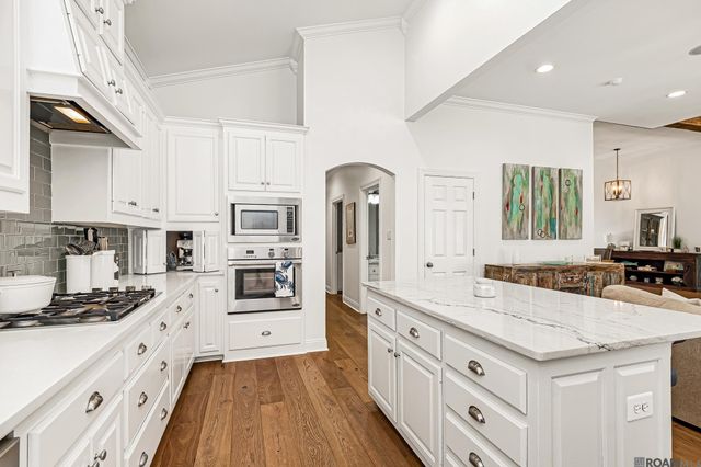 16476 Spanish Oaks Blvd, Prairieville, LA 70769