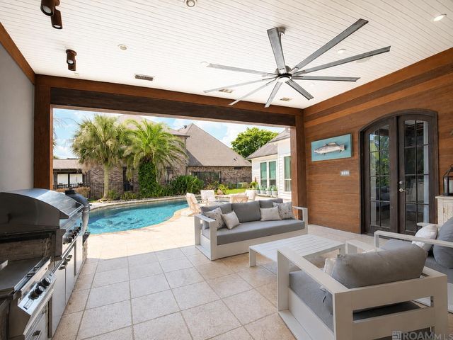 16476 Spanish Oaks Blvd, Prairieville, LA 70769