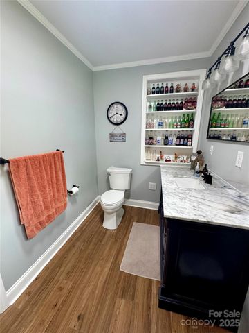 300 Blackmon Street S, Bethune, SC 29009