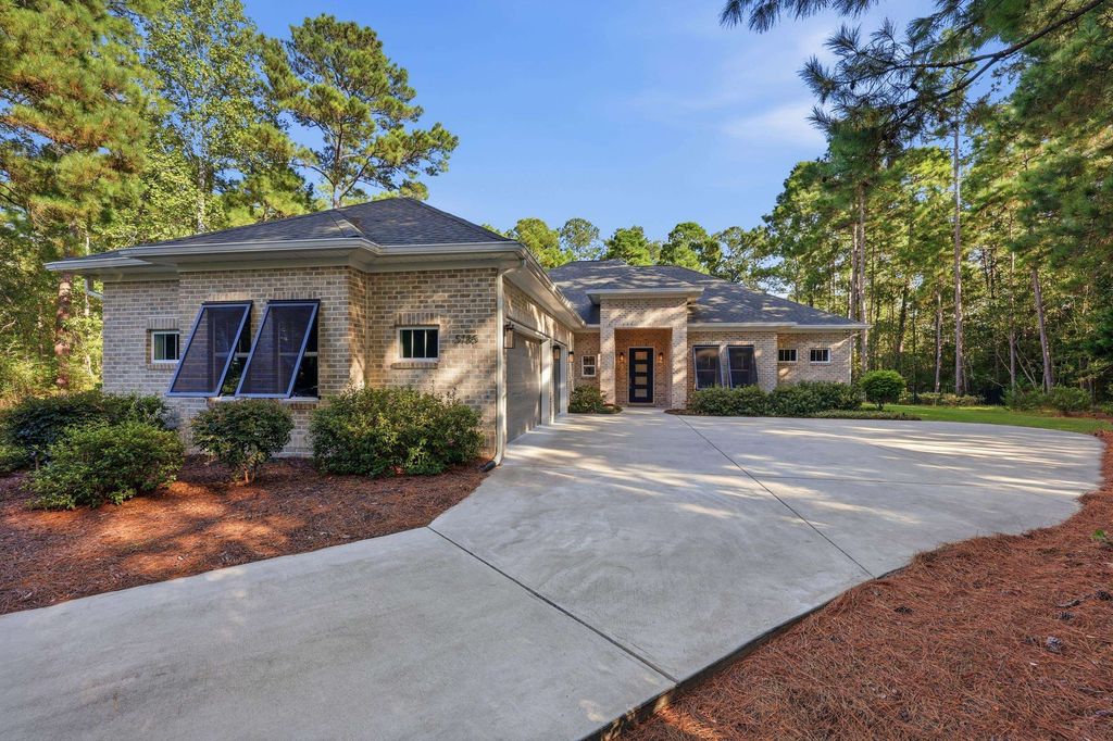5185 Alwoodley Ln., Myrtle Beach, SC 29579