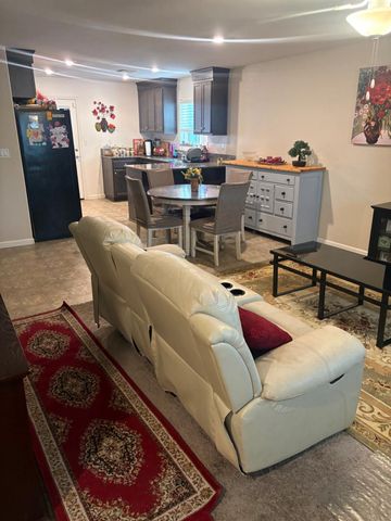 628 Marcus St, Merced, CA 95341