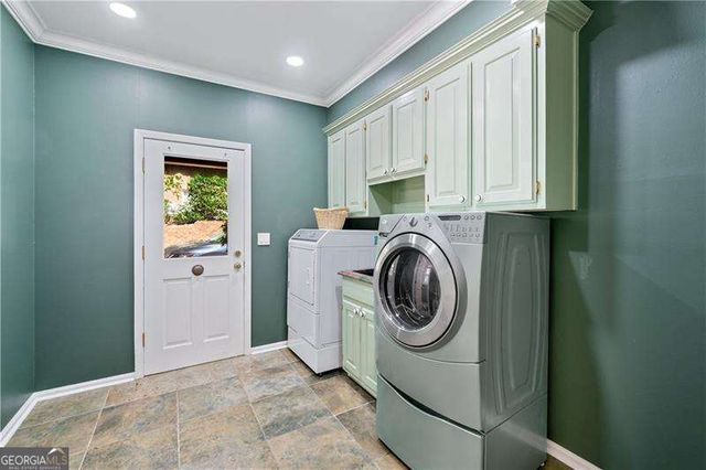 7300 Chattahoochee Bluff Drive, Atlanta, GA 30350
