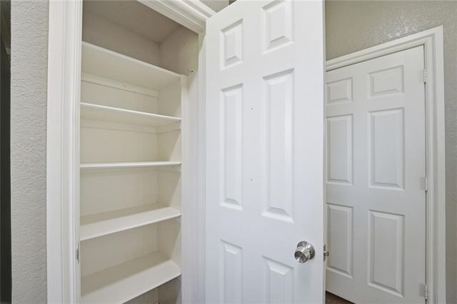1005 Meadowlake Drive, Noble, OK 73068