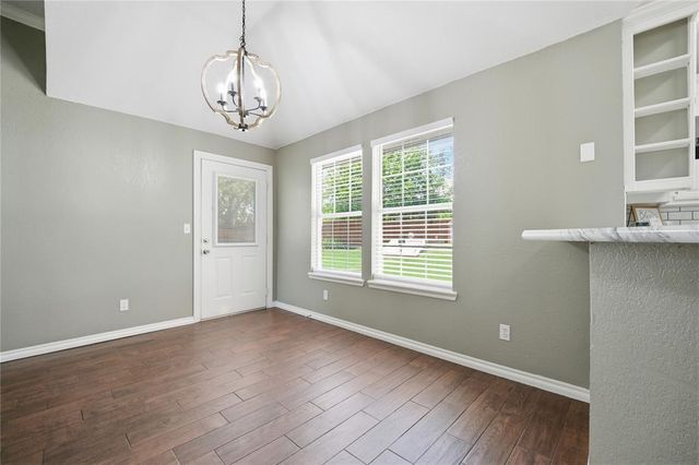 1005 Meadowlake Drive, Noble, OK 73068