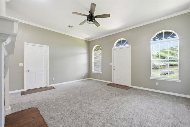 1005 Meadowlake Drive, Noble, OK 73068
