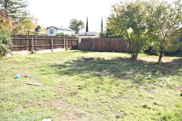 46 Michigan St, Yuba City, CA 95991