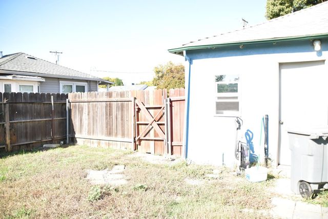 46 Michigan St, Yuba City, CA 95991