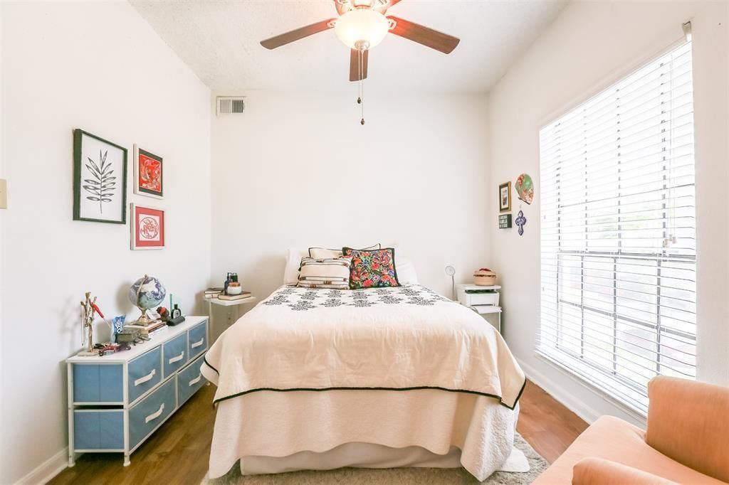 912 W 22nd ST 202, Austin, TX 78705