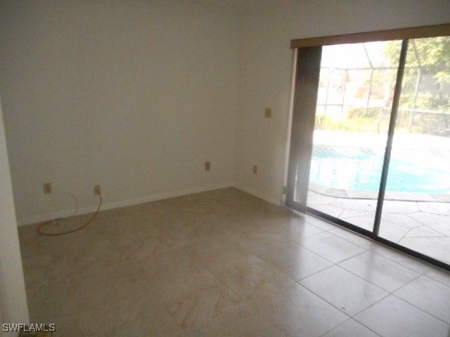 105 Muirfield CIR, Naples, FL 34113