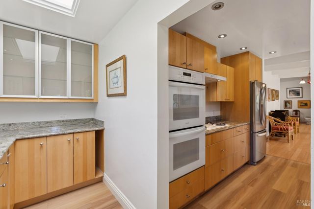 1030 Yell Ln, Glen Ellen, CA 95442