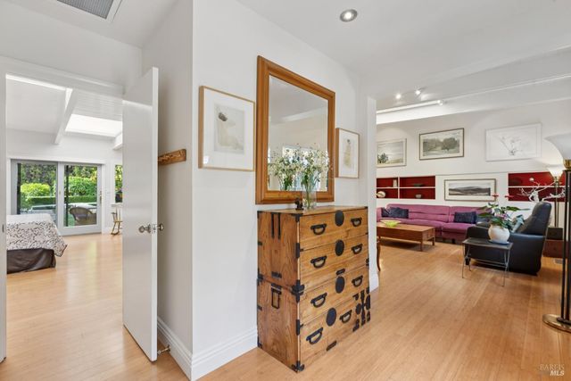 1030 Yell Ln, Glen Ellen, CA 95442