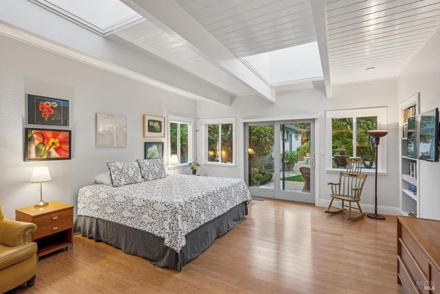 1030 Yell Ln, Glen Ellen, CA 95442