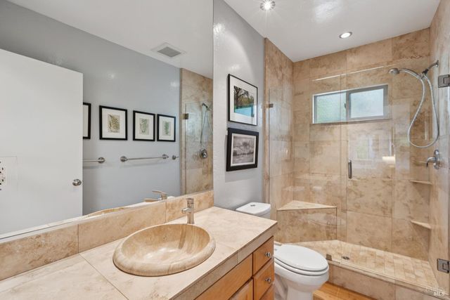 1030 Yell Ln, Glen Ellen, CA 95442