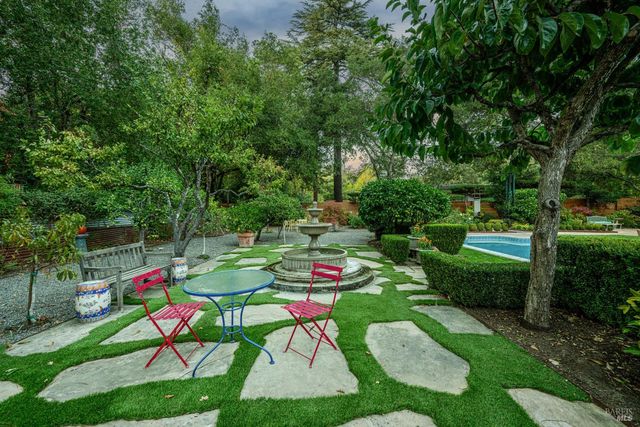 1030 Yell Ln, Glen Ellen, CA 95442