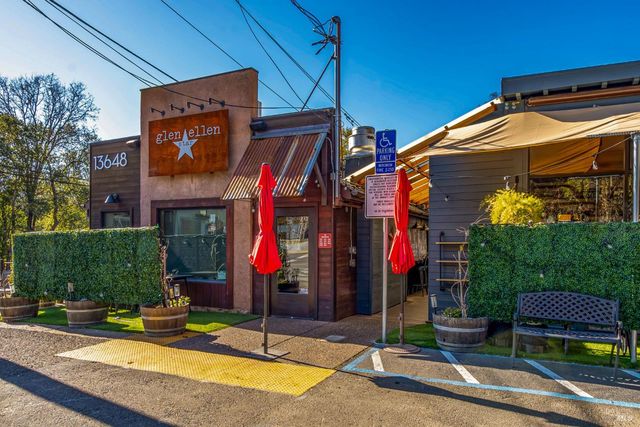 1030 Yell Ln, Glen Ellen, CA 95442