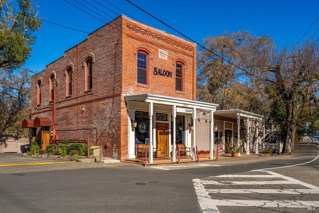 1030 Yell Ln, Glen Ellen, CA 95442