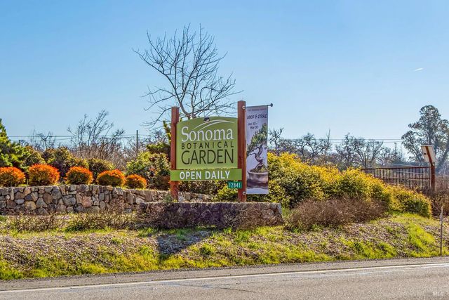 1030 Yell Ln, Glen Ellen, CA 95442