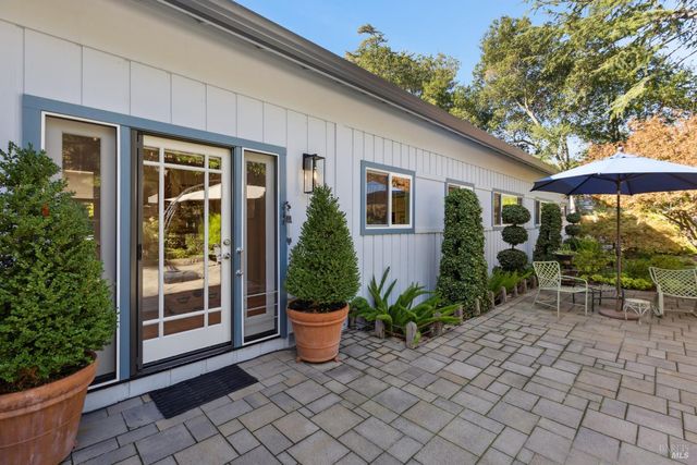 1030 Yell Ln, Glen Ellen, CA 95442