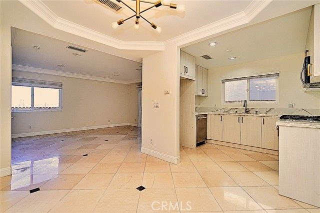 10357 Commerce Avenue 7, Tujunga (los Angeles), CA 91042