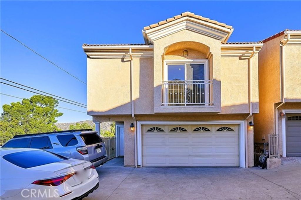 10357 Commerce Avenue 7, Tujunga (los Angeles), CA 91042