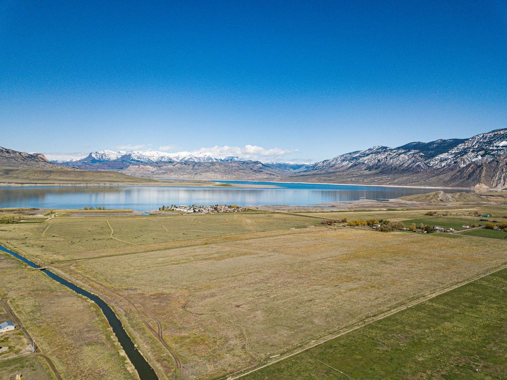 TBD Bartlett Ln, Cody, WY 82414 photo 2