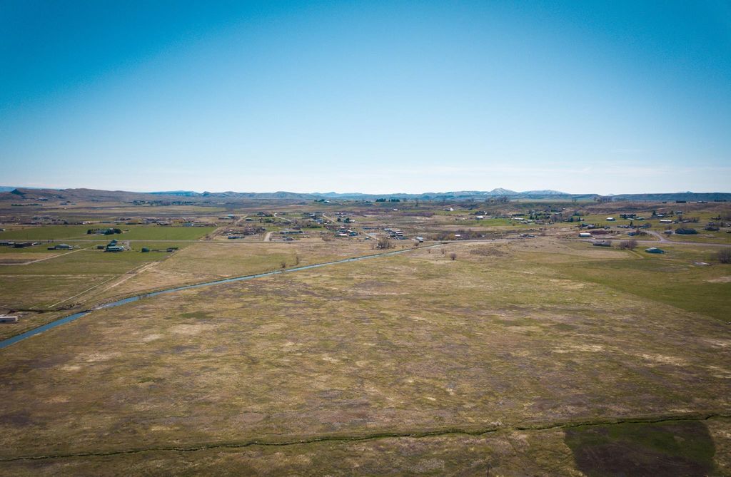 TBD Bartlett Ln, Cody, WY 82414 photo 3