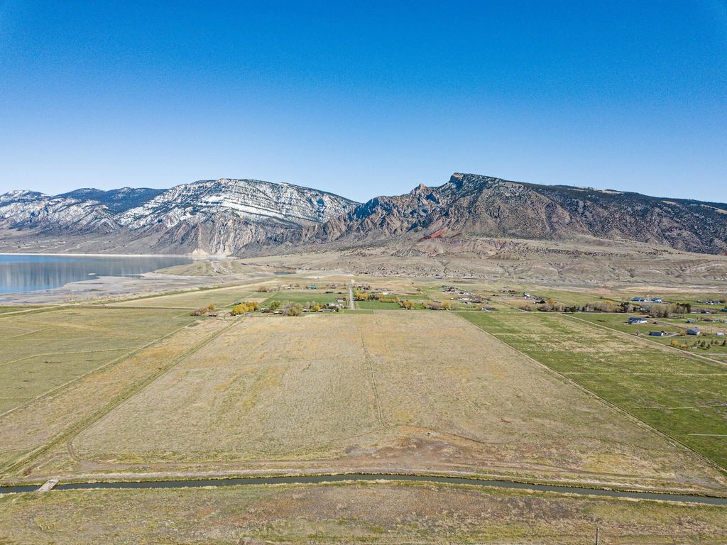 TBD Bartlett Ln, Cody, WY 82414 photo 4